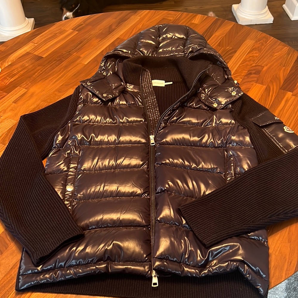 Men’s XL Moncler Navy Blue. Only worn one time. Size XL fits like M